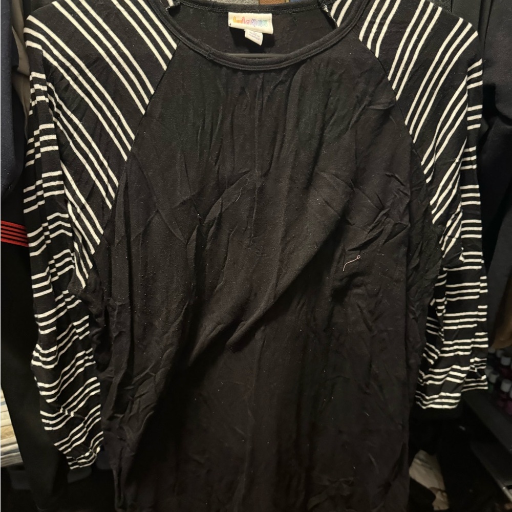 Black and White reglan Stripe Shirt